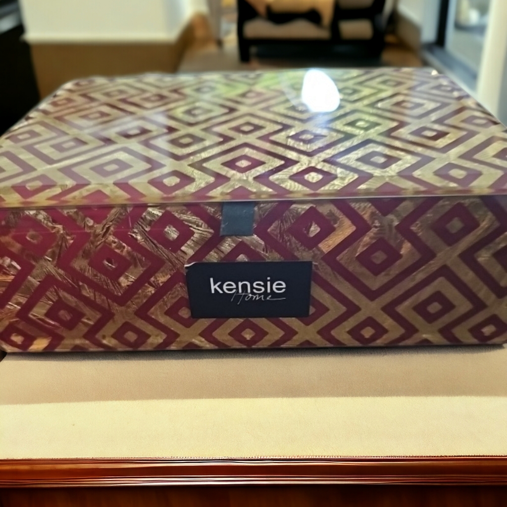 Kensie Home Glass Jewelry Box Rare 36$